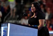 Astrid Silva no se dará por vencida ante la decisión de Trump Astrid Silva cruzó el río que separa México de EEUU en una balsa de neumáticos. (foto archivo)