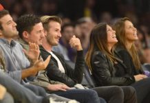 La presencia del centrocampista inglés David Beckham en su asiento cercano a la pista del Staples Center para ver el partido de baloncesto que disputaron el equipo local de Los Ángeles Lakers y los Magic de Orlando hizo que se convirtiese en la atracción de la noche y que los aficionados le dedicasen una gran ovación.