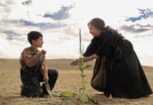 La película "Bless Me, Última" ("Bendíceme, Última"), protagonizada por la actriz puertorriqueña Miriam Colón y centrada en la historia de una familia hispana en el Nuevo México rural de los años 40, llega este viernes a la cartelera estadounidense.