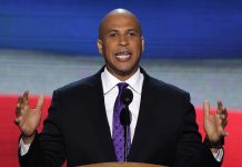 Alcalde de Newark, Cory Booker, vence en primarias demócratas para el Senado