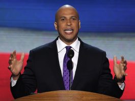 Alcalde de Newark, Cory Booker, vence en primarias demócratas para el Senado