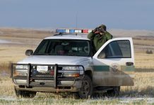 Aumentan los rescates de inmigrantes indocumentados en el desierto de Arizona