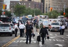 Un adolescente de 15 años murió y otro de 16 años está en "condición crítica pero estable" tras ser apuñalados en una escuela del distrito de El Bronx, en Nueva York. (foto archivo)