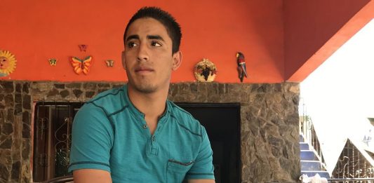 Juan Manuel Montes, el primer beneficiario de la Acción Diferida (DACA) deportado bajo la nueva administración de Donald Trump. (foto Twitter)