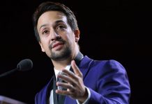 Lin-Manuel Miranda y John Leguizamo lanzarán el Mes de la Herencia Hispana en Times Square El actor y compositor estadounidense Lin-Manuel Miranda habla durante la Cuadragésima Edición de la Gala de la Herencia Hispana del Congreso de EE.UU.
