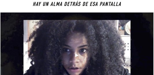 La nueva película de AT&T, "Hay un alma detrás de esa pantalla", se puede ver en //www.soulbehindthatscreen.org/espanol/