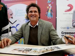 Carlos Vives hace un viaje nostálgico a la historia del desarraigo colombiano Fotografía de archivo del 27 de abril de 2017 del cantante colombiano Carlos Vives