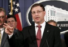 Renuncia el jefe de la DEA El jefe de la Agencia Antidrogas (DEA), Chuck Rosenberg, renunció hoy a su cargo