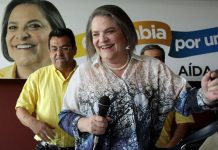 Clara López, la candidata colombiana que se mira en el espejo de Bachelet (Perfil)