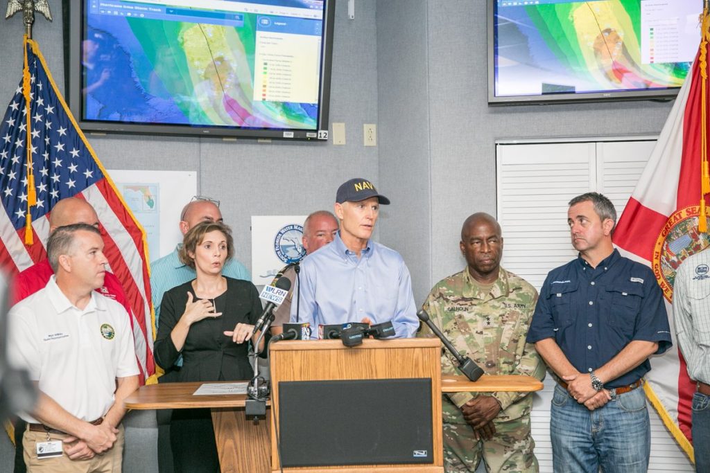Rick Scott ha emitido un estado de emergencia por el huracán Irma