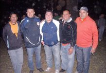 FÚTBOL DE NEW YORK Dirigentes del Corinto F.C., ex-multiple campeón en la Liga Guatemala de Fútbol; Desde la izquierda, Milton Valdes, Nelson Rubio (cronista deportivo), Hector Santamaria, Jose Daniel Menjivar y Abilio "Burro" Benitez. (Foto: Buki Chapin)