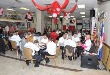 La vista parcial del primer día de actividad del torneo intramuro de dominó.