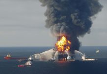 El 20 de abril de 2010, la explosión y hundimiento de la plataforma petrolífera de "Deepwater Horizon", operada por British Petroleum (BP), provocó 11 muertos, 17 heridos y el mayor vertido de petróleo de la historia de Estados Unidos.