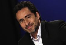 Demián Bichir: Hay muchas historias que los latinos pueden contar en EE.UU. La compañía productora FX y Shine America filman en El Paso el piloto de la serie sobre la realidad fronteriza "The Bridge", en la que el actor principal es el mexicano Demián Bichir, nominado al Óscar por la película "A Better Life".
