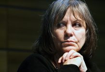 La sexta edición de la Feria del Libro Hispana/Latina de Nueva York, que se realizará el 8 de diciembre, será dedicada a la escritora y educadora chilena Diamela Eltit, ganadora del Premio Iberoamericano de Letras José Donoso en 2010.
