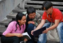 Éxito educativo de latinos es clave para una economía próspera