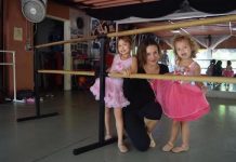 Los padres deciden con quiénes estudian sus hijos y cuántas tareas hacen