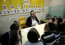 NYC ordena que personal de escuelas religiosas y privadas reciban la vacuna contra COVID-19