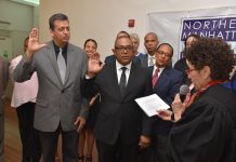 Nuevo presidente del Club Demócrata del Norte de Manhattan por un Cambio garantiza fortalecer los ideales democráticos del partido Demócrata Jaime Vargas y Rolando Céspedes, mientras la juez Mary Rosado lo juramentaba como presidente de la parte A y B del Club Demócratas del Norte de Manhattan.