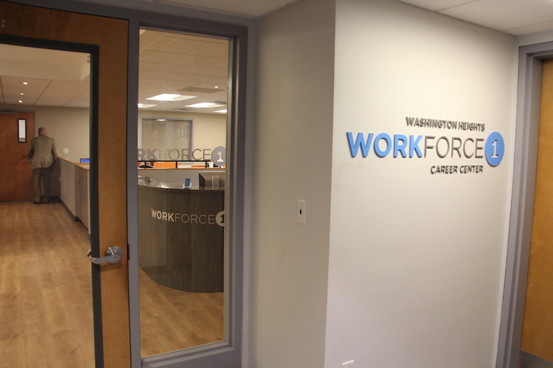 En las modernas y bien equipadas instalaciones del Workforce 1 de Washington Heghts. los participantes pueden acceder a capacitaci&oacute;n gratuita para entrenarse en industrias espec&iacute;ficas, que demandan mano de obra profesional como la salud, que requiere asistentes m&eacute;dicos, choferes y construcci&oacute;n.