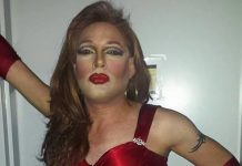 Tres obras cortas en el Teatro Círculo Una sugestiva pose de Ricardo Santana Ortiz.