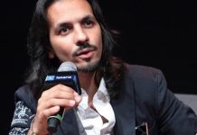 Farruquito, por su parte, veterano de este festival pese a su juventud, llevará su espectáculo "Improvisao" al New York City Center, y, como ya ha hecho en pasadas ediciones, ofrecerá una clase magistral de flamenco abierta al público.