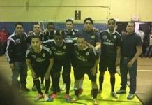 Robles es el nuevo campeón en la
Liga Ecuatoriana El sexteto Rosario que está 'acariciando' la clasificación a semifinales en la Brooklyn Champions League. (Foto Cortesía).