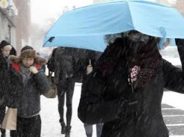 Las botas de invierno escasean en Nueva York como consecuencia de la nieve y el frío
