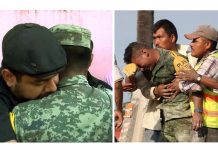 Emotivo encuentro entre fotógrafo y soldado que rompió en llanto entre ruinas Combo de fotografías que muestra, en la imagen de la izquierda, al fotoperiodista Marco Gil mientras abraza al soldado Martín Moctezuma, durante su encuentro ayer, martes 26 de septiembre, en la comunidad de Jojutla (México), donde Marco Gil le agradeció haber rescatado los cuerpos de sus familiares de entre los escombros de su vivienda. En la imagen de la derecha, el soldado Moctezuma llora tras rescatar los cuerpos de la esposa e hija del fotoreportero, quienes fallecieron durante el terremoto del 19 de septiembre.
