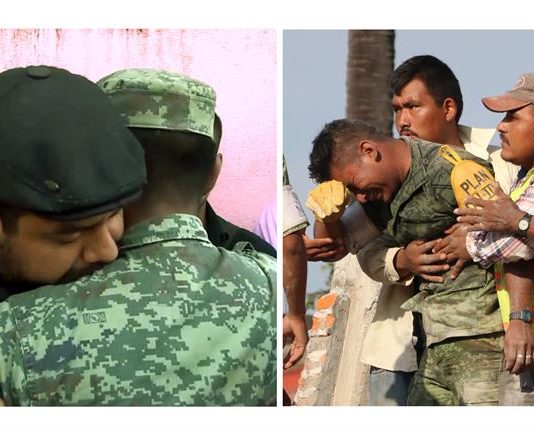 Emotivo encuentro entre fotógrafo y soldado que rompió en llanto entre ruinas Combo de fotografías que muestra, en la imagen de la izquierda, al fotoperiodista Marco Gil mientras abraza al soldado Martín Moctezuma, durante su encuentro ayer, martes 26 de septiembre, en la comunidad de Jojutla (México), donde Marco Gil le agradeció haber rescatado los cuerpos de sus familiares de entre los escombros de su vivienda. En la imagen de la derecha, el soldado Moctezuma llora tras rescatar los cuerpos de la esposa e hija del fotoreportero, quienes fallecieron durante el terremoto del 19 de septiembre.