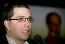 Fidel y Raúl Castro están al servicio de Chávez y no al revés: Arreaza