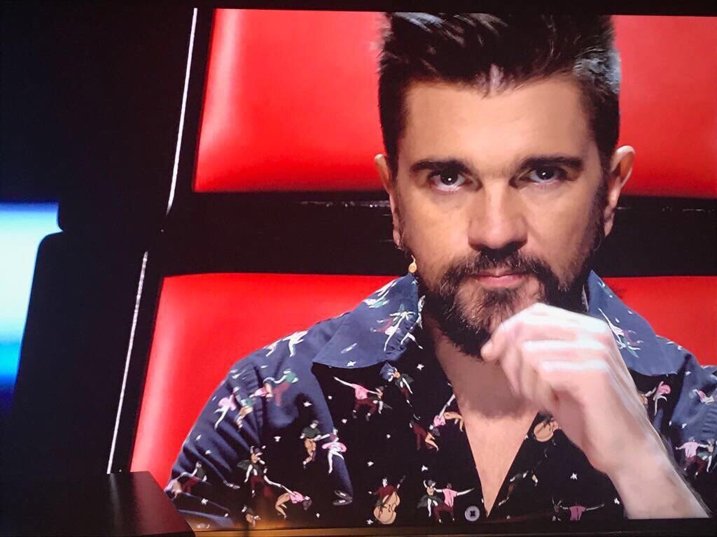 Juanes dijo que las cinco candidaturas a los premios Grammy Latino recibidas hoy suponen una alegr&iacute;a "gigante" y un reconocimiento a un &aacute;lbum con "muchos ingredientes art&iacute;sticos" y riesgos. 
