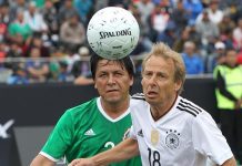 "Las revanchas", partido de leyendas de México y Alemania en el Zócalo México y Alemania disputan un partido amistoso en el marco del 31 aniversario del mismo encuentro en el mundial de 1986. "Las Revanchas" es un encuentro que reúne a leyendas de ambas selecciones de los mundiales de 1986 y 1998.