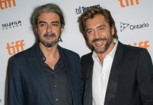 El director español Fernando León de Aranoa y el actor español Javier Bardem asisten al estreno de 'Loving Pablo'.