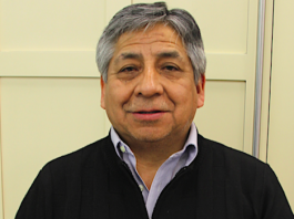 Macario Quinde, líder ecuatoriano presenta documentos del caso Odebrecht en Ecuador