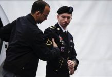 Manning, absuelto de "ayuda al enemigo" pero acusado de espionaje