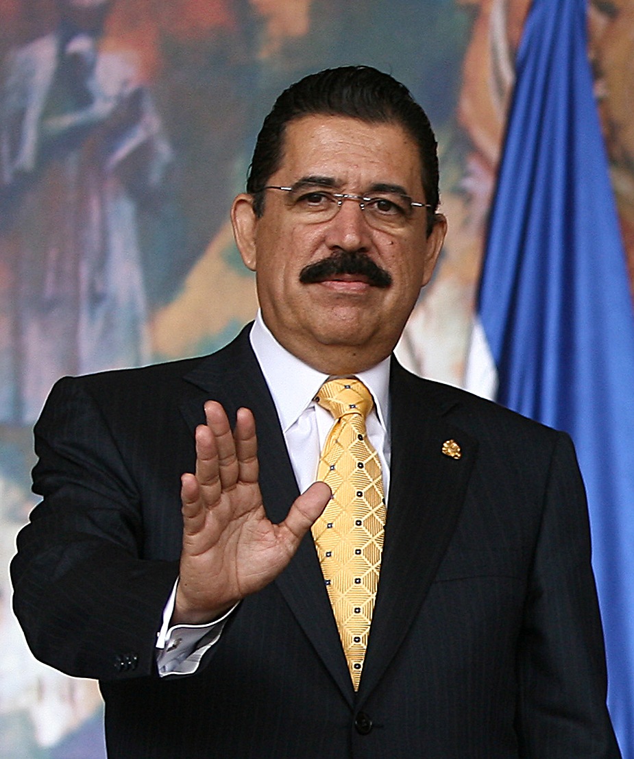 El expresidente hondureño y coordinador general de la Alianza de Oposición, Manuel Zelaya, condenó hoy que EE.UU. haya reconocido la victoria de Juan Orlando Hernández. (foto archivo)
