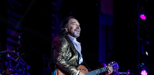 Marco Antonio Solís y Antony Santos, compartiran escenario en el Prudential Center el sábado 9 de Septiembre, para deleitar a todos los amantes de la musica romántica y de la bachata. (Fotos: Buki Chapin y Getty).