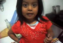 Niña guatemalteca come cucarachas por órdenes de su padre