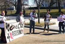 Visita de Calderón enfuega protestas frente de la Casa Blanca