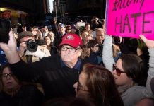 El director de cine Michael Moore.