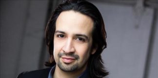Miranda, de 35 años, se dijo "orgullosísimo" por la hazaña y recordó que no fue fácil llevar a cabo el proyecto porque "la idea de 'Hamilton sobre el papel era una locura".