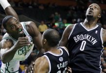 83-95.Los reservas de los Nets y la expulsión de Rondo acaban con los Celtics La gran labor de los reservas de los Nets de Brooklyn, encabezados por el ala-pívot Andray Blatche, les permitió ganar con facilidad a domicilio por 83-95 a los Celtics de Boston, que sufrieron la expulsión del base estelar Rajon Rondo.