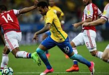 El presidente de la FIFA, Joseph Blatter, afirmó hoy en Sao Paulo que para el atacante brasileño Neymar será muy difícil figurar entre los mejores del mundo sin estar en alguna liga europea que le de más visibilidad.
