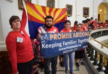 La organización Promesa Arizona solicitó ayuda para DACA La organización Promesa Arizona solicitó el apoyo en forma de donaciones o en logística para los jóvenes de DACA.