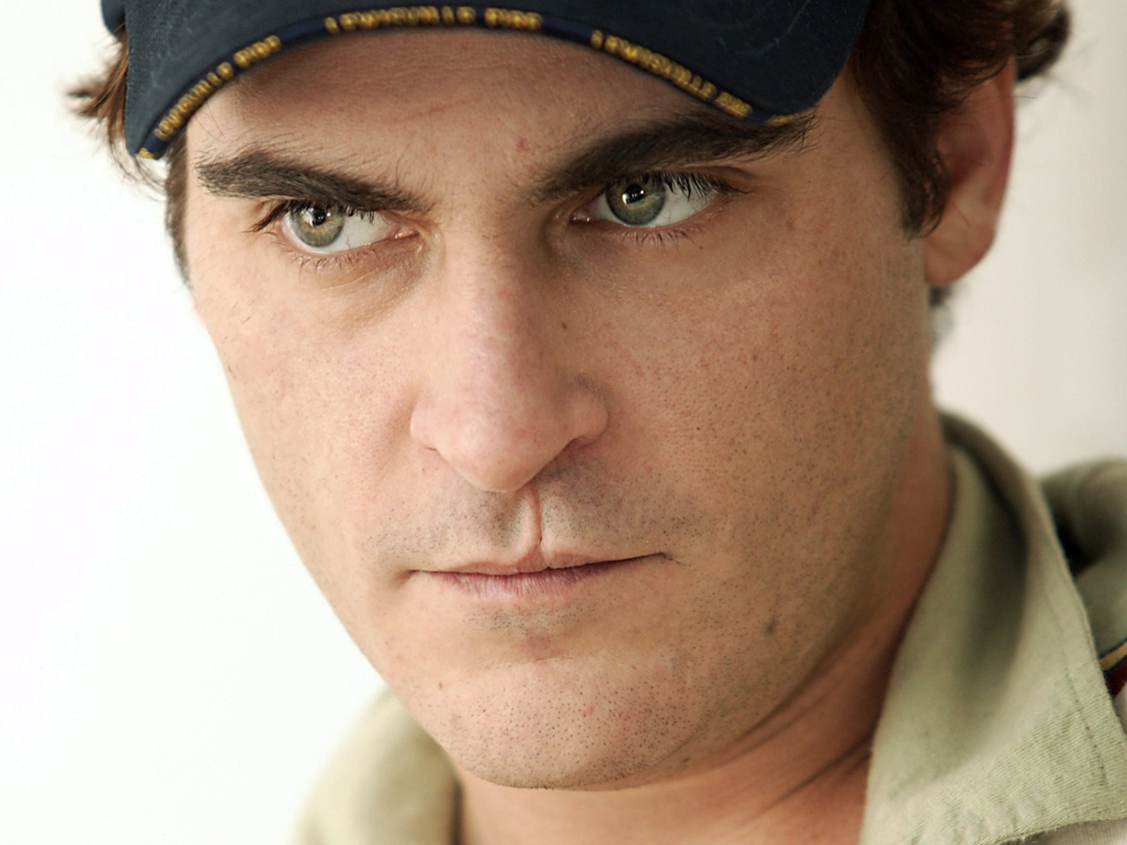 Joaquin Phoenix negocia actualmente con el estudio Warner Bros. para convertirse en el nuevo Joker, el gran villano de Batman. (foto archivo)