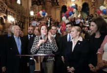 Quinn, que aspira a ser primera alcaldesa de NY, promete gobierno diverso