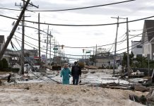 Reparaciones urgentes en ruta 35 de New Jersey El gobernador Chris Christie ha anunciado un programa agresivo para reconstruir completamente una 12.5 millas de carreteras dañadas por el huracán ‘Sandy’ en el tramo de la Ruta 35 a lo largo de la península de Barnegat en Ocean County.