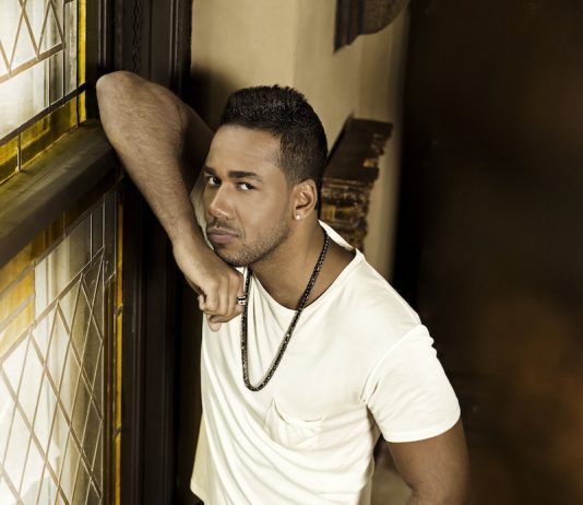 Romeo Santos lanza disco y anuncia concierto en el emblemático Yankee Stadium
