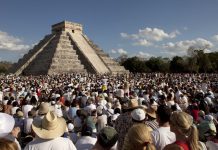 Zona arqueológica de Chichén Itzá en México es centro de recibimiento de nueva era maya
